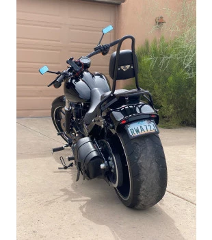 Sissy Bar King 20" Destacável para Harley-Davidson Softail Breakout sem Bagageiro - Preto